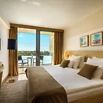 Valamar Parentino 4*