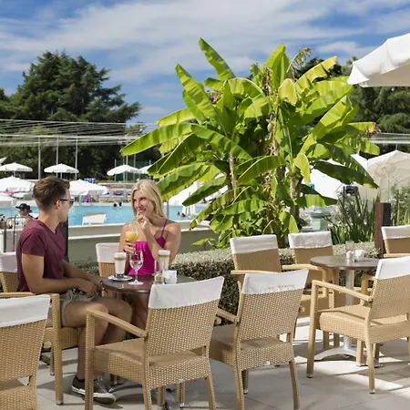 ホテル Valamar Parentino 4*