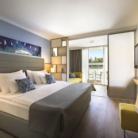 ホテル Valamar Parentino 4*