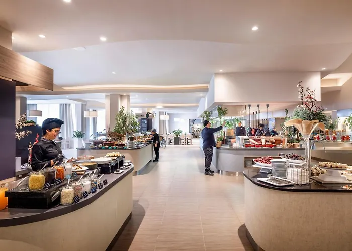 Hotel Valamar Parentino 4*