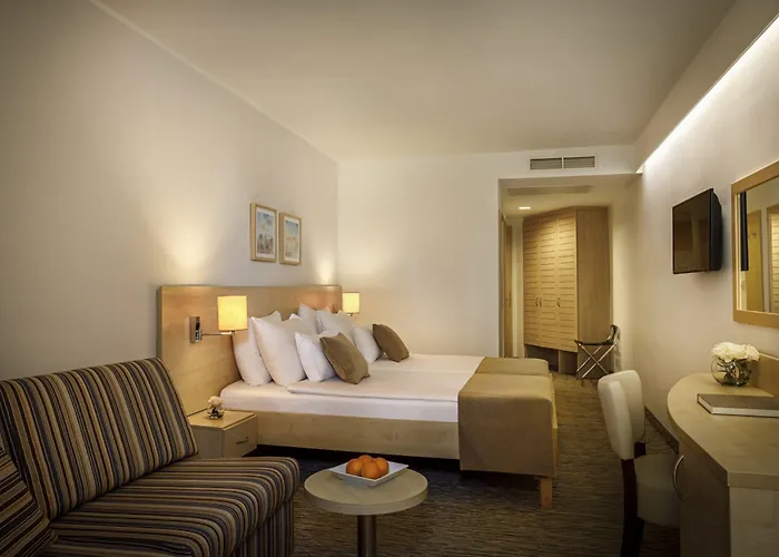 Valamar Parentino Hotel 4*